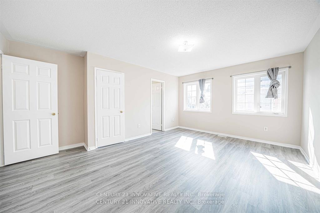 Photo 24 of 11 Barnham Street, Ajax, Central East — HOMEH