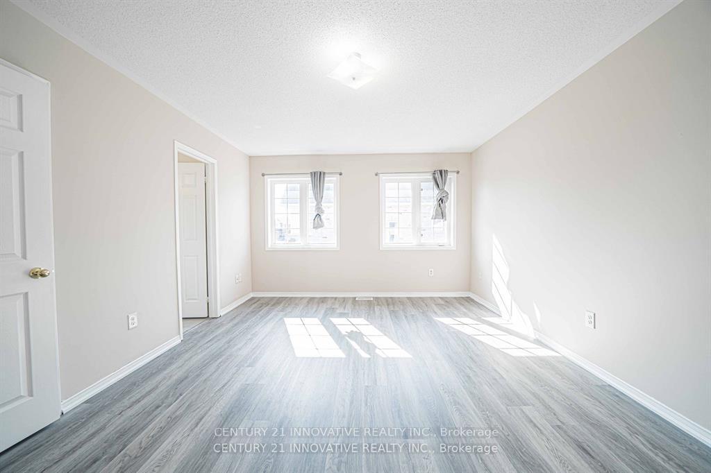 Photo 28 of 11 Barnham Street, Ajax, Central East — HOMEH