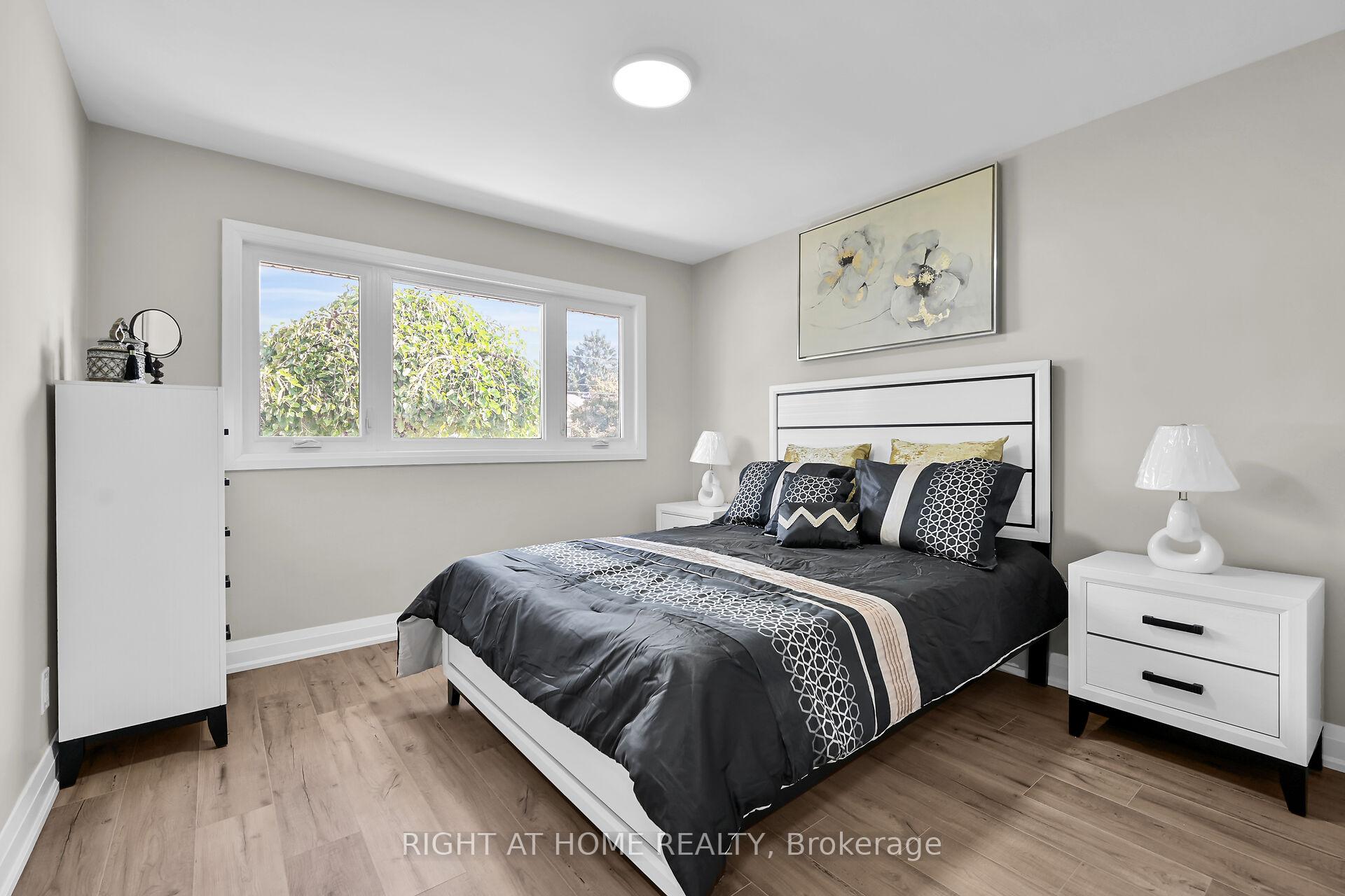 Photo 12 of 4 James Avenue, Hamilton, Stoney Creek — HOMEH