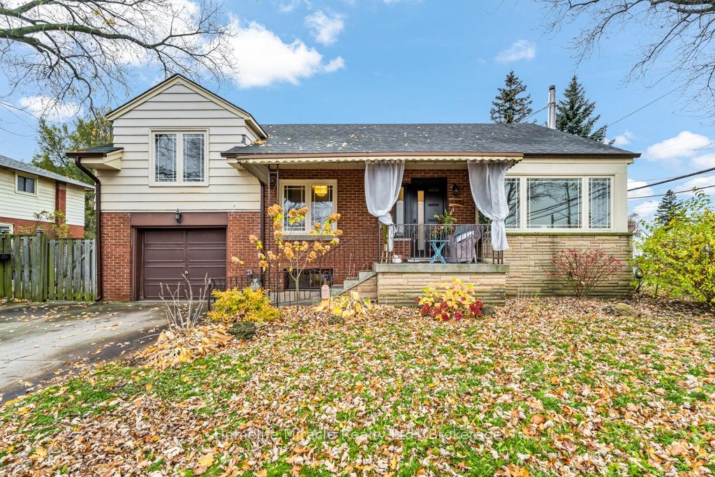 Photo 5 of 688 Ninth Avenue, Hamilton, Hampton Heights — HOMEH