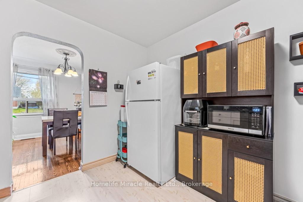 Photo 14 of 688 Ninth Avenue, Hamilton, Hampton Heights — HOMEH