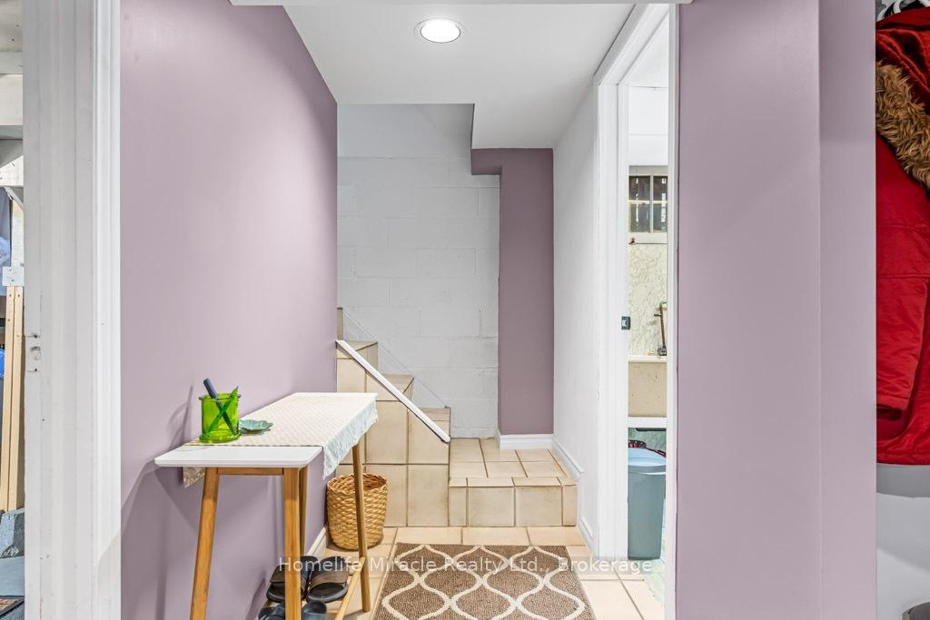 Photo 27 of 688 Ninth Avenue, Hamilton, Hampton Heights — HOMEH