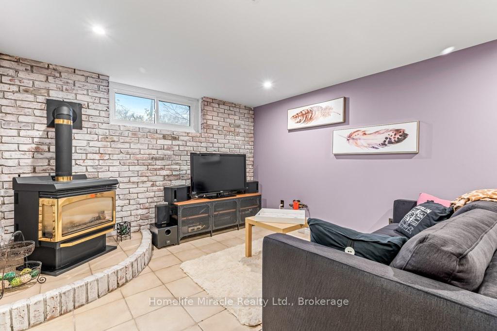 Photo 31 of 688 Ninth Avenue, Hamilton, Hampton Heights — HOMEH