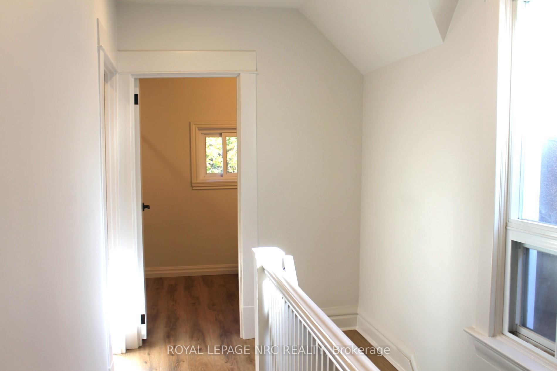 Photo 11 of 36 Montebello Place, St. Catharines, Downtown — HOMEH