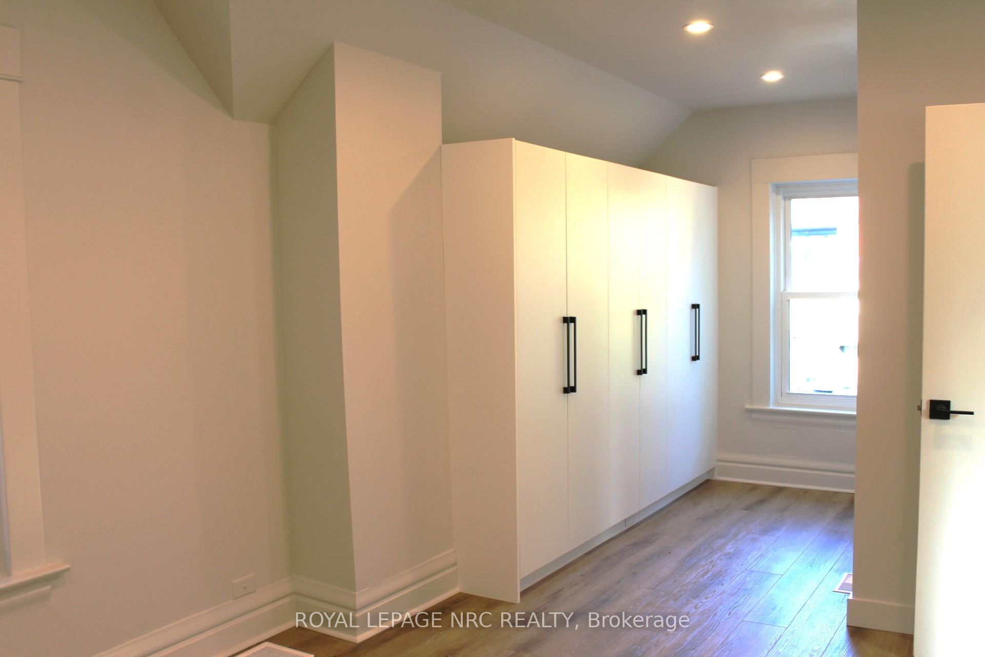 Photo 14 of 36 Montebello Place, St. Catharines, Downtown — HOMEH