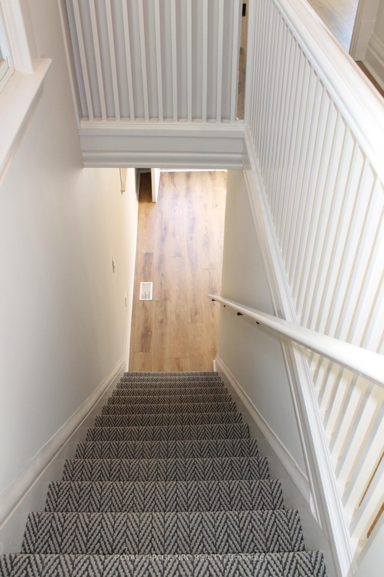 Photo 19 of 36 Montebello Place, St. Catharines, Downtown — HOMEH