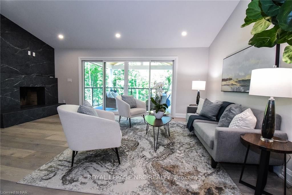 Photo 14 of 17 Parklane Crescent, St. Catharines, Glendale/Glenridge — HOMEH