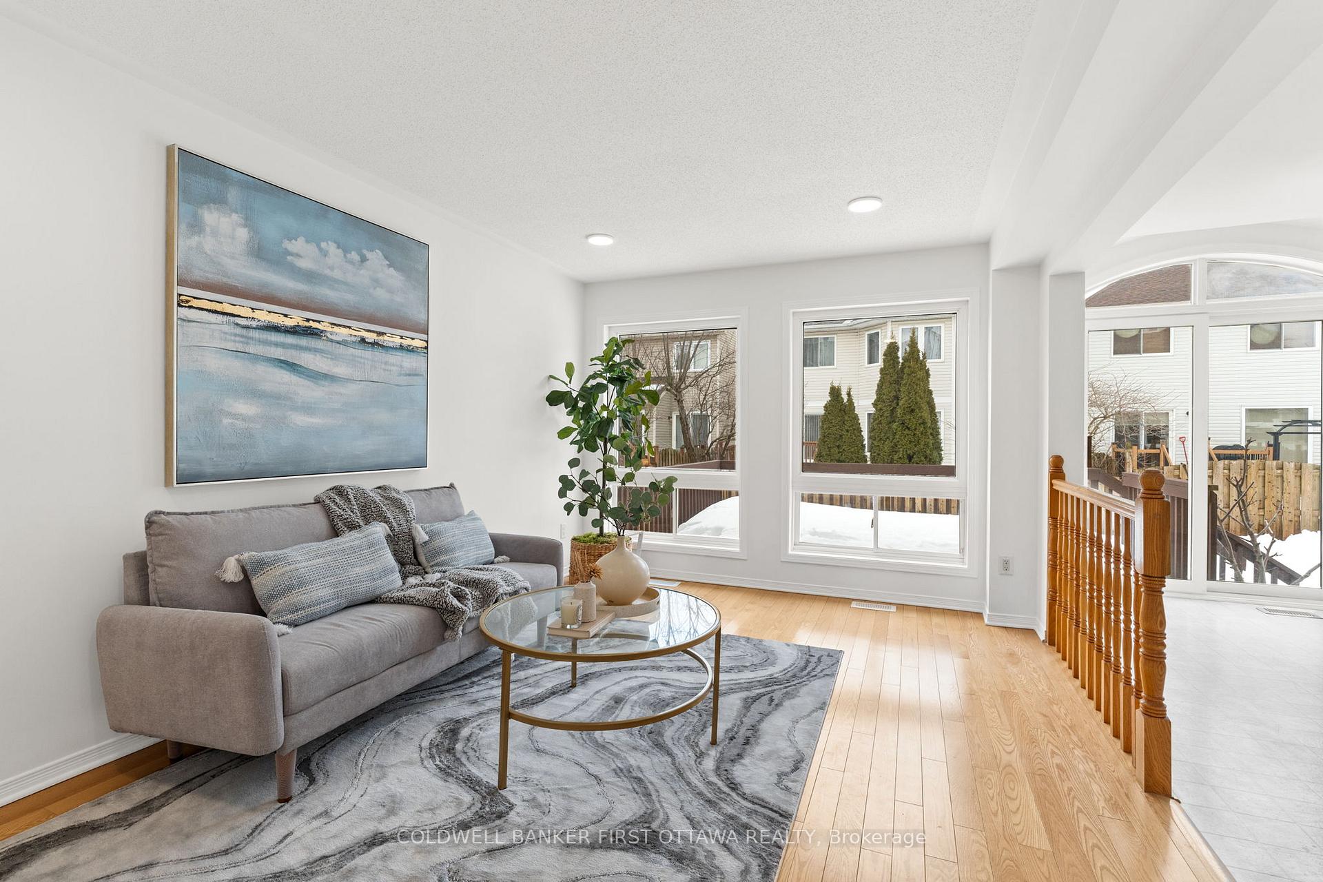 Photo 16 of 18 Staten Way, Ottawa, Central Park — HOMEH
