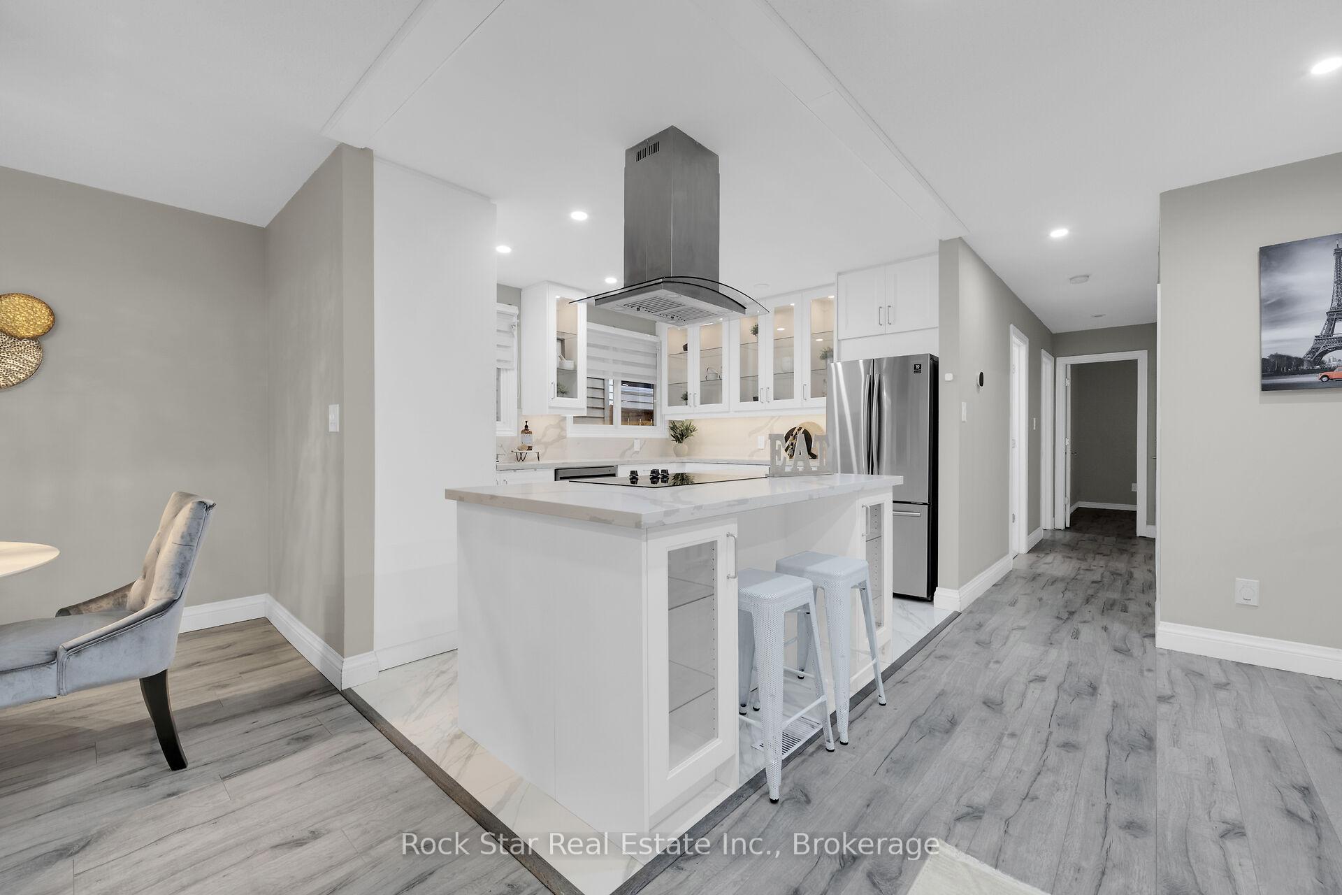 Photo 5 of 75 Queen Victoria Drive, Hamilton, Quinndale — HOMEH
