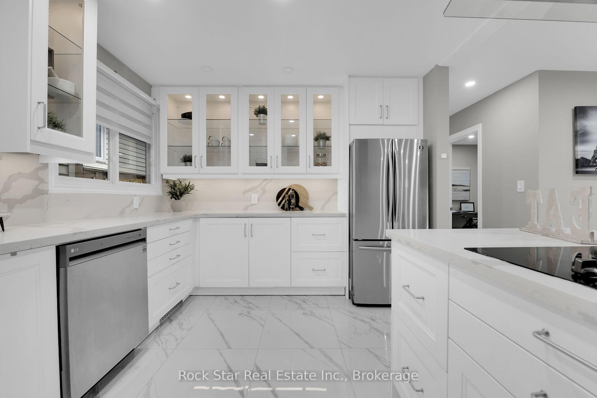 Photo 8 of 75 Queen Victoria Drive, Hamilton, Quinndale — HOMEH