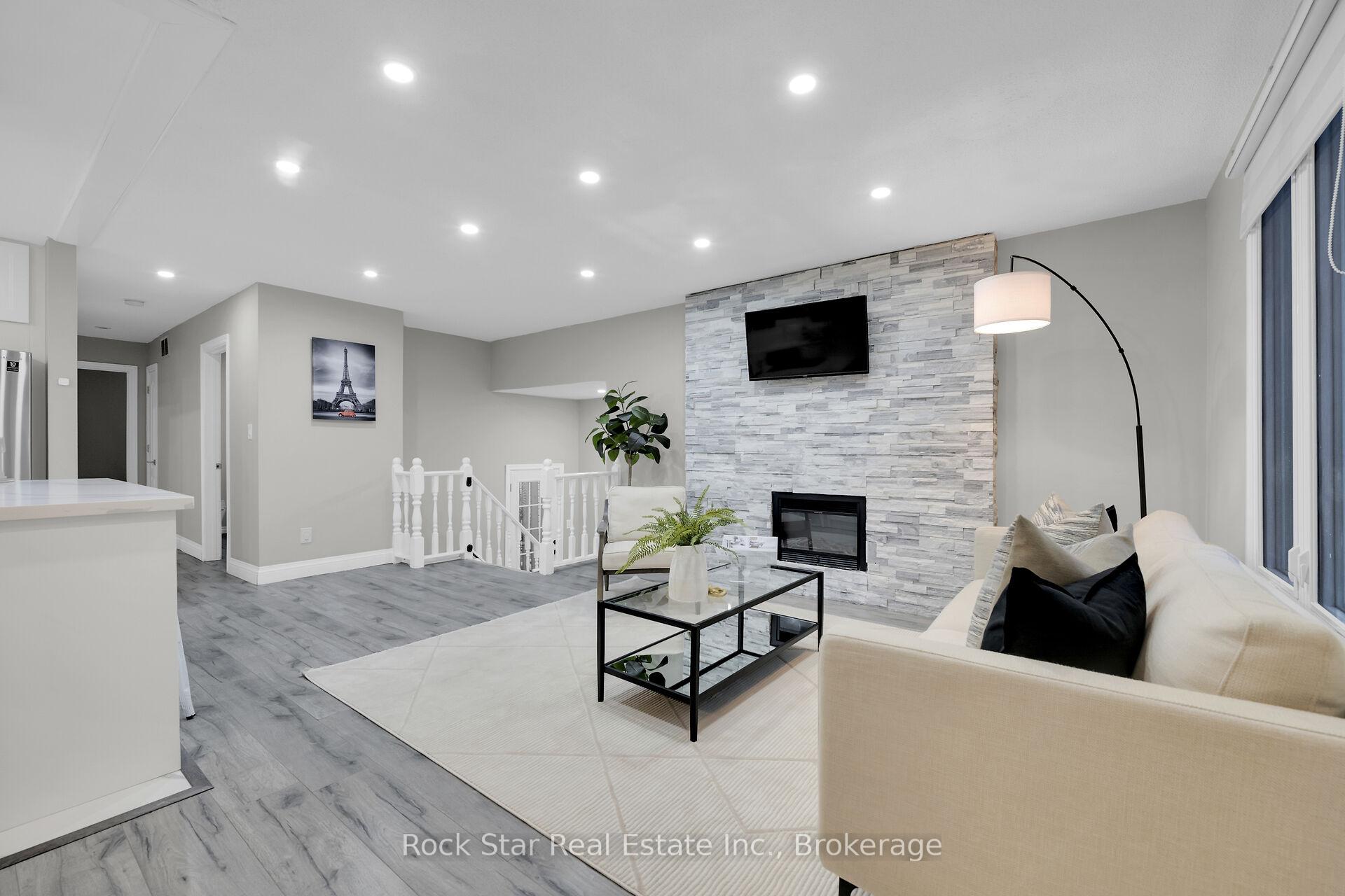 Photo 12 of 75 Queen Victoria Drive, Hamilton, Quinndale — HOMEH