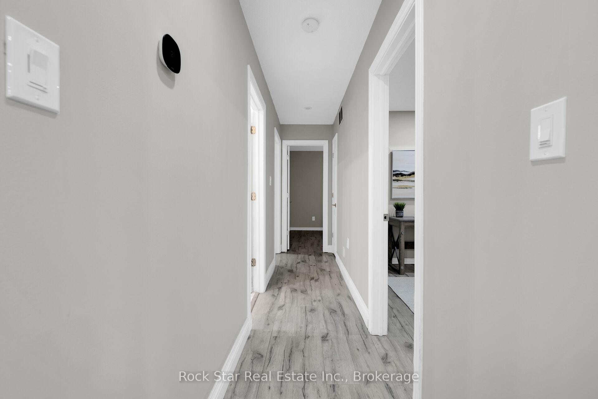 Photo 18 of 75 Queen Victoria Drive, Hamilton, Quinndale — HOMEH