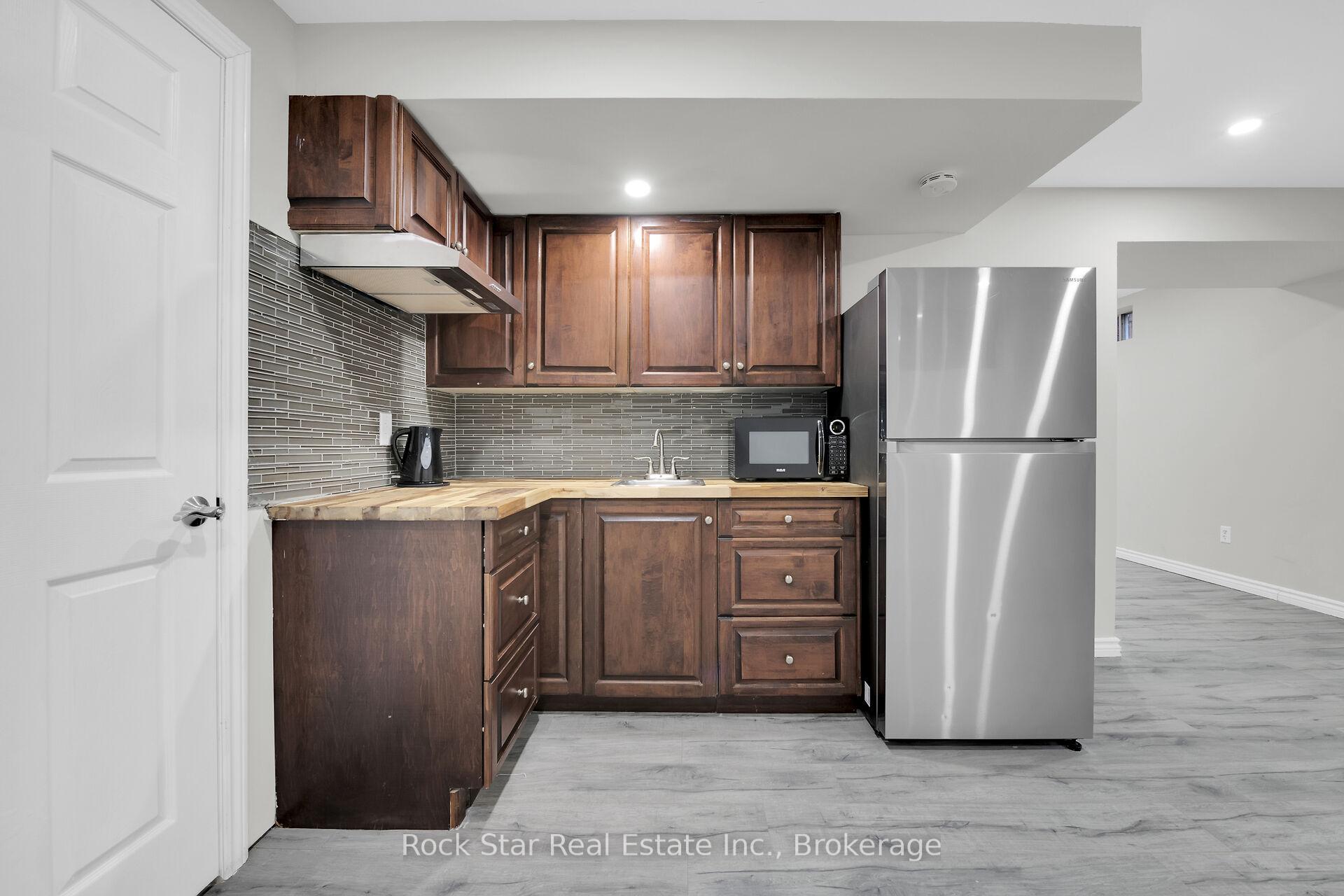 Photo 28 of 75 Queen Victoria Drive, Hamilton, Quinndale — HOMEH