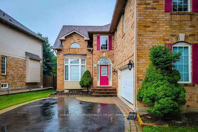 Photo 2 of 88 Cabriolet Crescent, Hamilton, Meadowlands — HOMEH