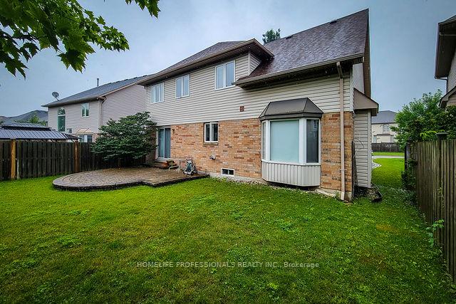 Photo 6 of 88 Cabriolet Crescent, Hamilton, Meadowlands — HOMEH