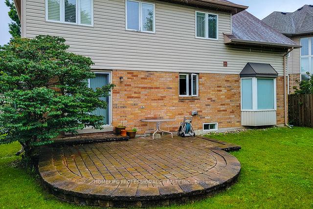 Photo 7 of 88 Cabriolet Crescent, Hamilton, Meadowlands — HOMEH