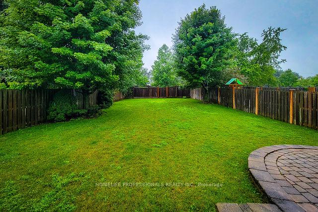 Photo 10 of 88 Cabriolet Crescent, Hamilton, Meadowlands — HOMEH