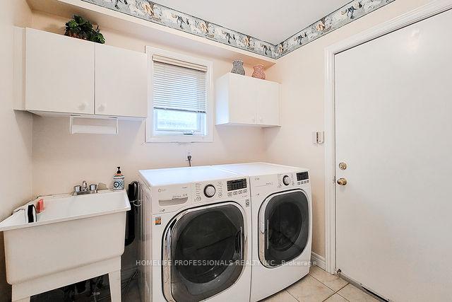 Photo 32 of 88 Cabriolet Crescent, Hamilton, Meadowlands — HOMEH