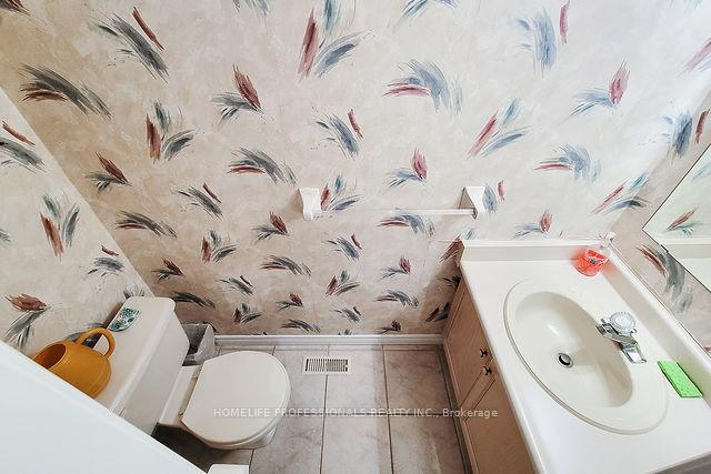 Photo 33 of 88 Cabriolet Crescent, Hamilton, Meadowlands — HOMEH