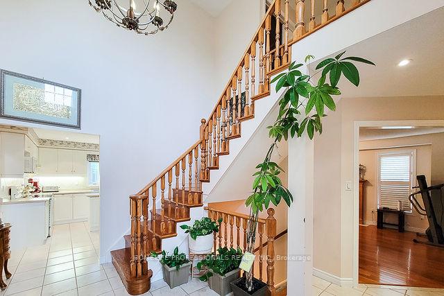 Photo 34 of 88 Cabriolet Crescent, Hamilton, Meadowlands — HOMEH