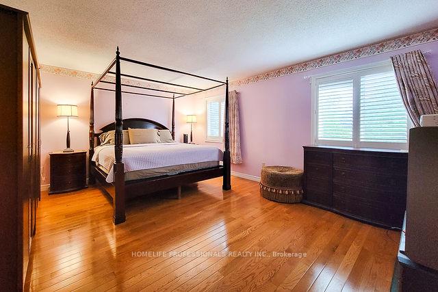 Photo 37 of 88 Cabriolet Crescent, Hamilton, Meadowlands — HOMEH