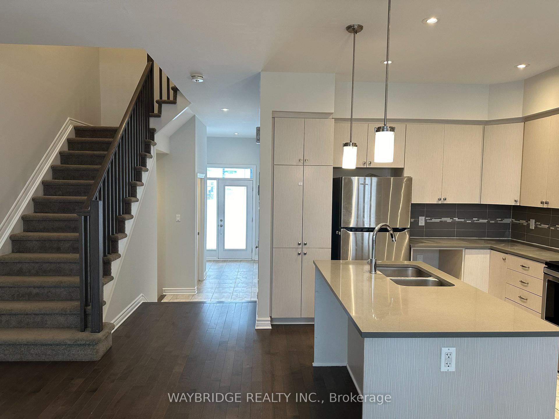 Photo 15 of 1022 Cedar Creek Drive E, Ottawa, Blossom Park/Kemp Park/Findlay Creek — HOMEH