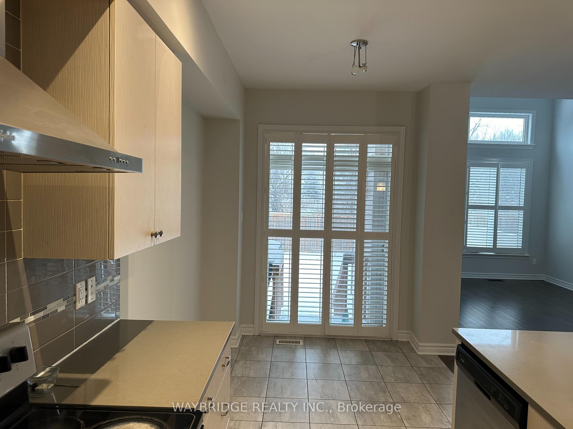 Photo 16 of 1022 Cedar Creek Drive E, Ottawa, Blossom Park/Kemp Park/Findlay Creek — HOMEH