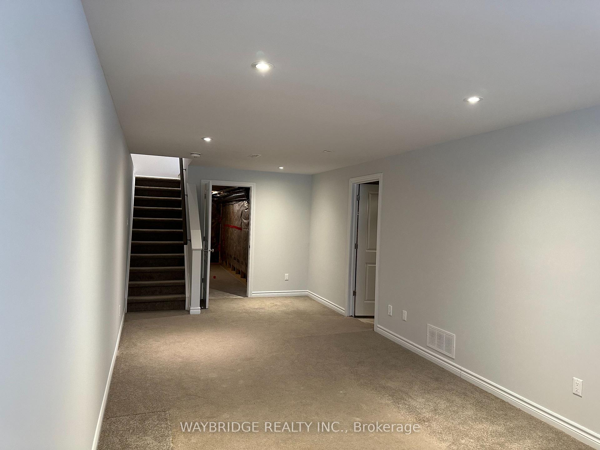 Photo 34 of 1022 Cedar Creek Drive E, Ottawa, Blossom Park/Kemp Park/Findlay Creek — HOMEH
