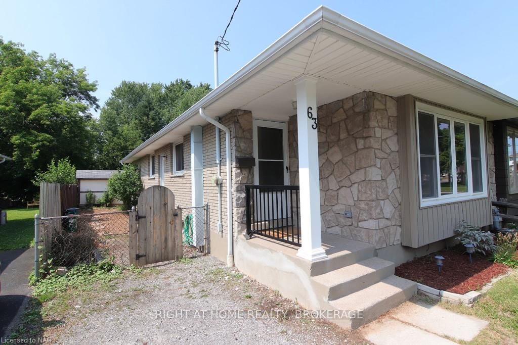 Photo 4 of 63 Louis Avenue, St. Catharines, Bunting/Linwell — HOMEH