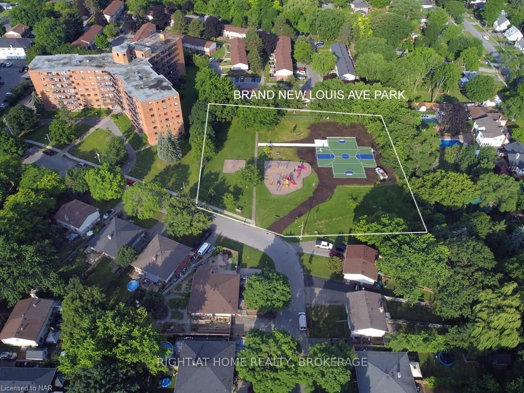 Photo 14 of 63 Louis Avenue, St. Catharines, Bunting/Linwell — HOMEH