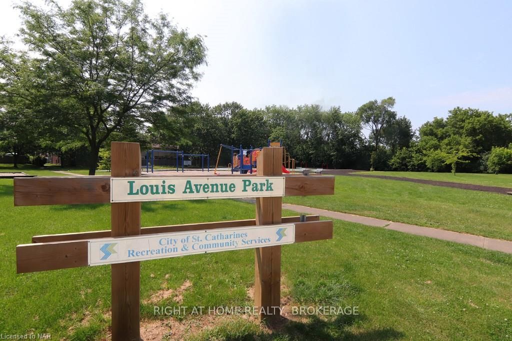 Photo 15 of 63 Louis Avenue, St. Catharines, Bunting/Linwell — HOMEH