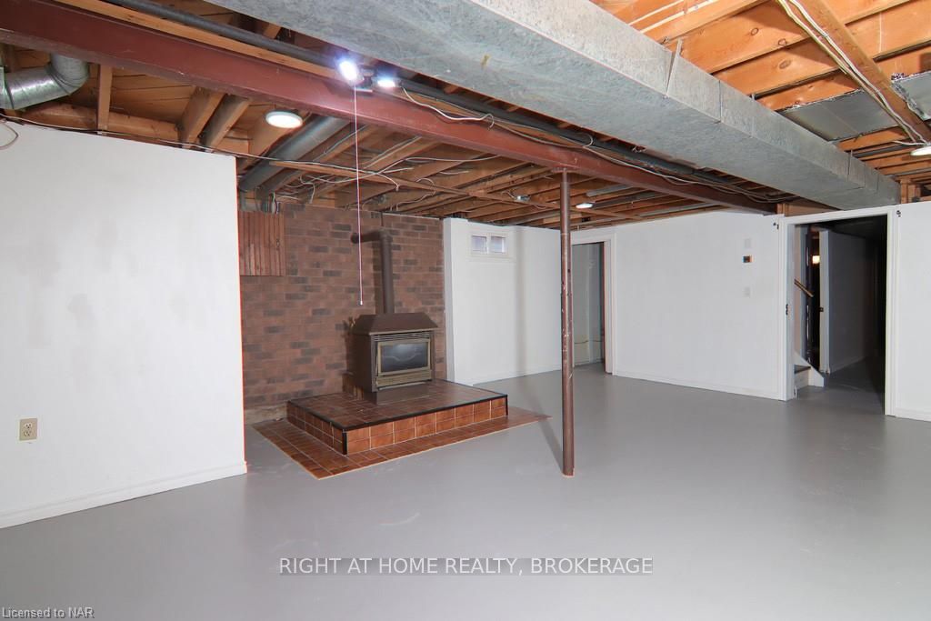 Photo 31 of 63 Louis Avenue, St. Catharines, Bunting/Linwell — HOMEH
