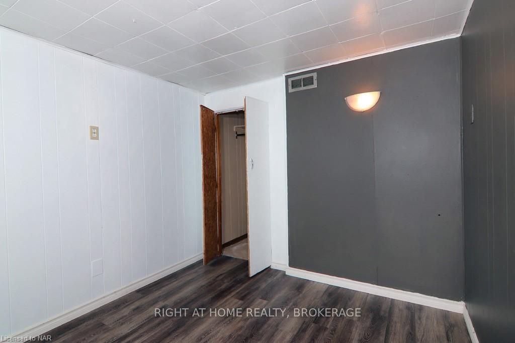 Photo 33 of 63 Louis Avenue, St. Catharines, Bunting/Linwell — HOMEH