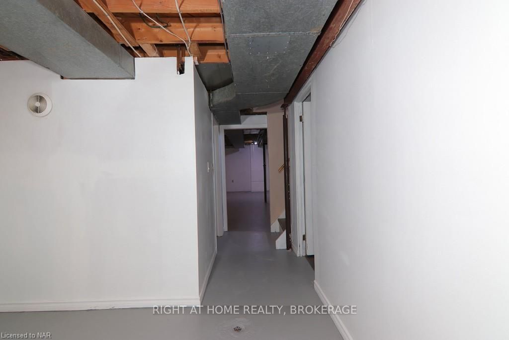 Photo 35 of 63 Louis Avenue, St. Catharines, Bunting/Linwell — HOMEH