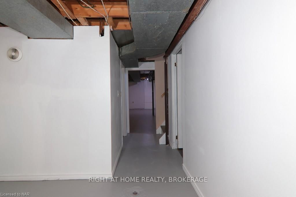 Photo 36 of 63 Louis Avenue, St. Catharines, Bunting/Linwell — HOMEH