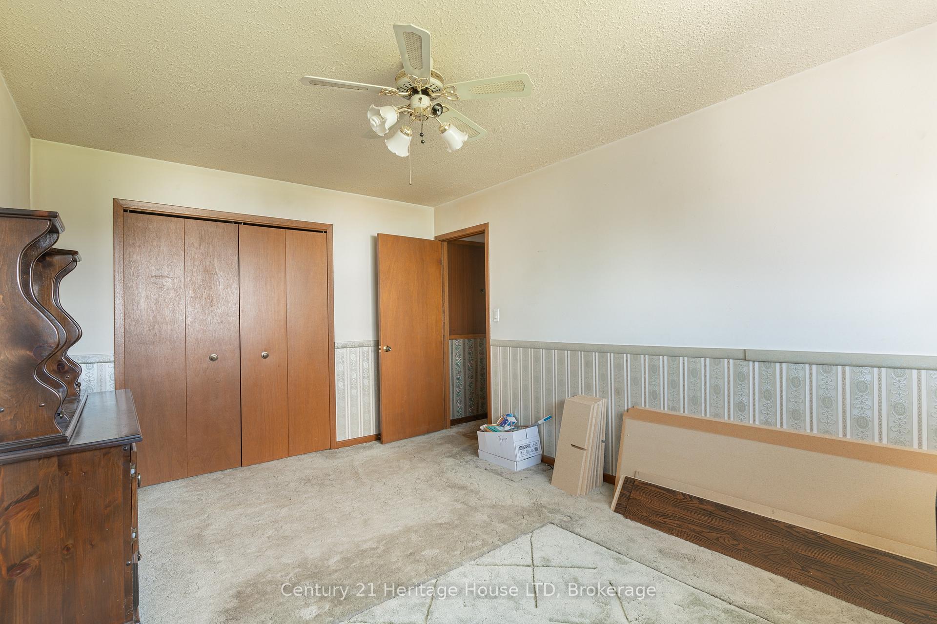 Photo 18 of 130 St Davids Rd, St. Catharines, Burleigh Hill — HOMEH