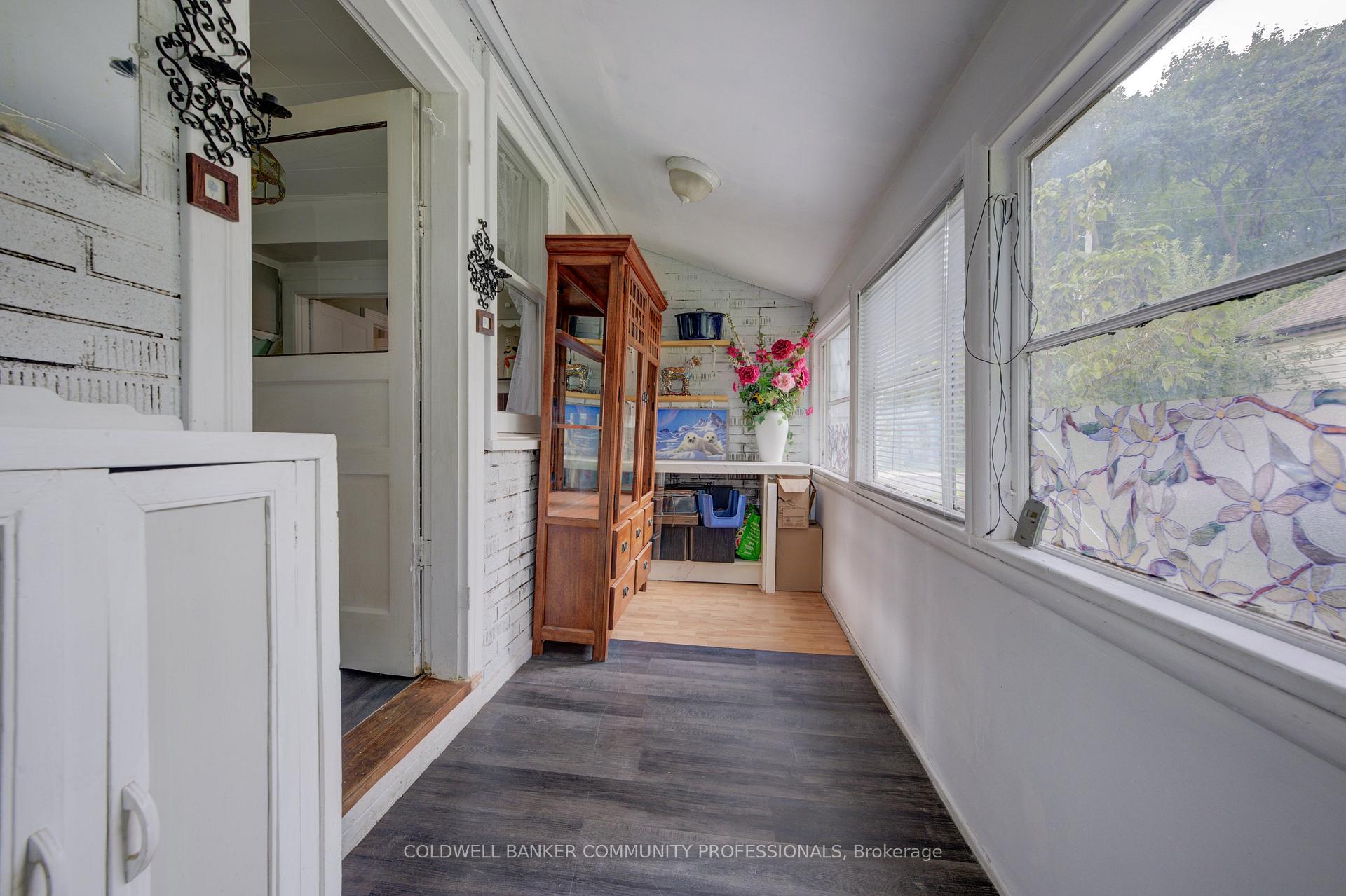 Photo 26 of 249 Charlton Avenue E, Hamilton, Corktown — HOMEH