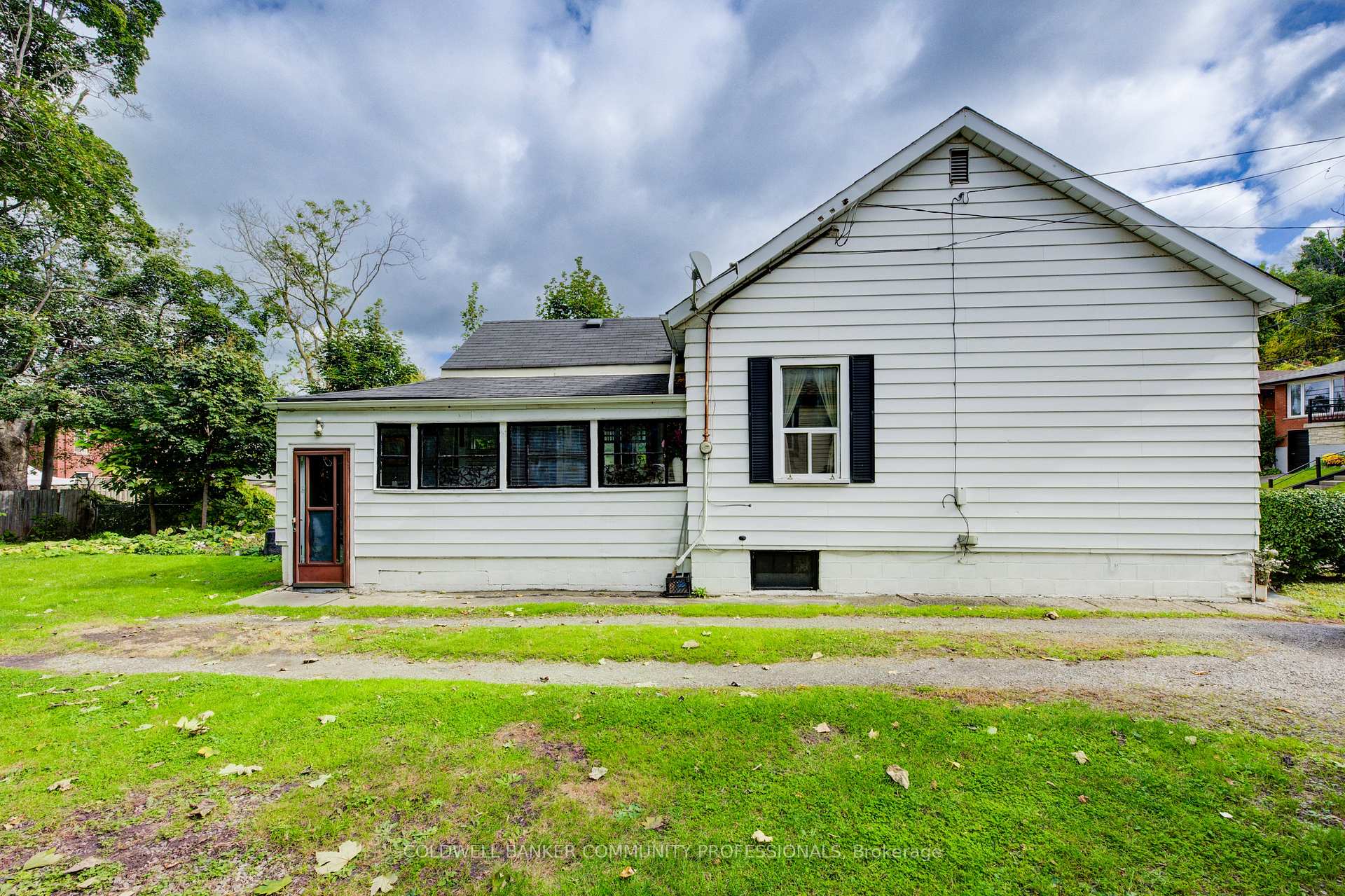 Photo 47 of 249 Charlton Avenue E, Hamilton, Corktown — HOMEH