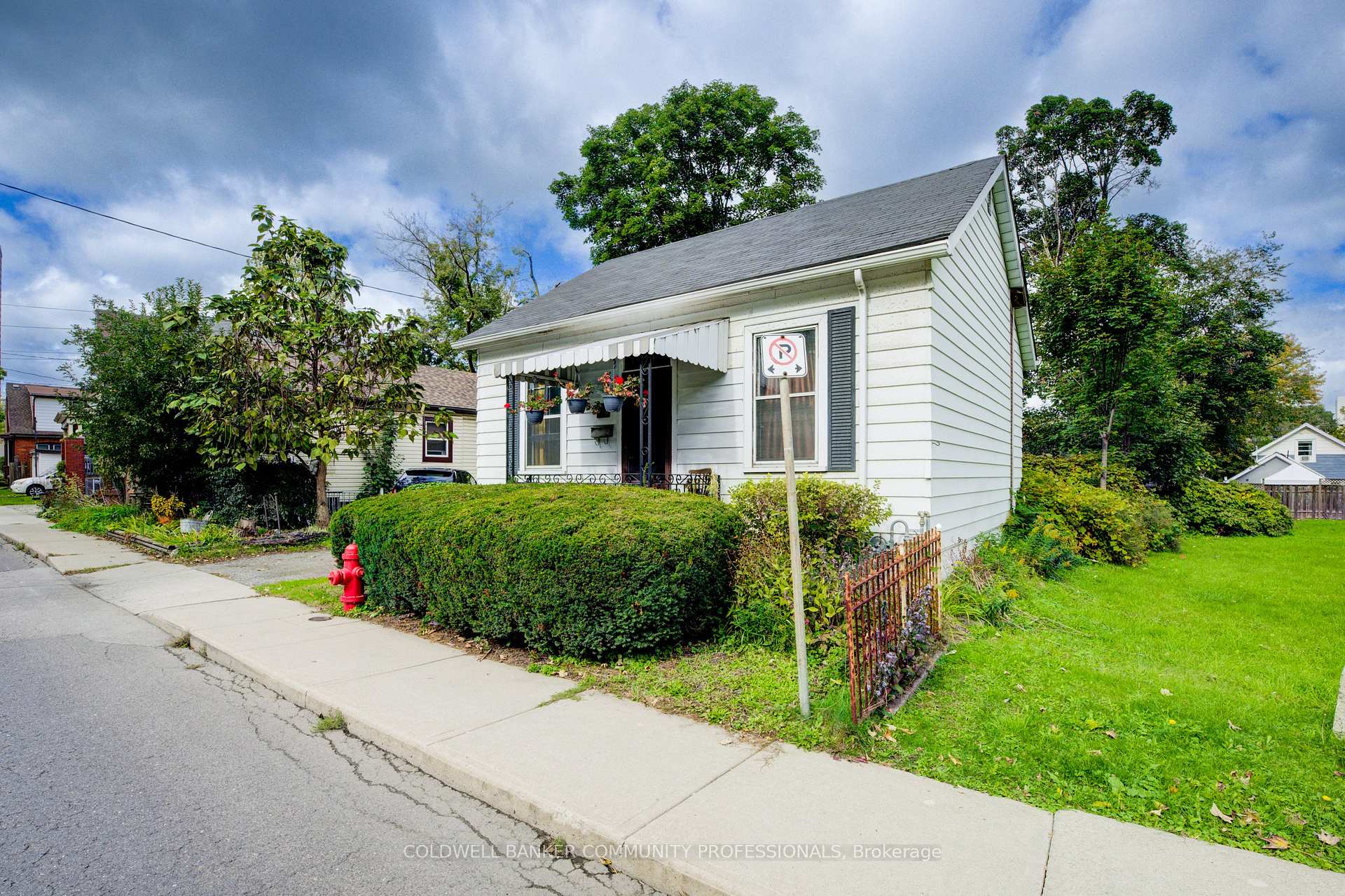 Photo 1 of 249 Charlton Avenue E, Hamilton, Corktown — HOMEH