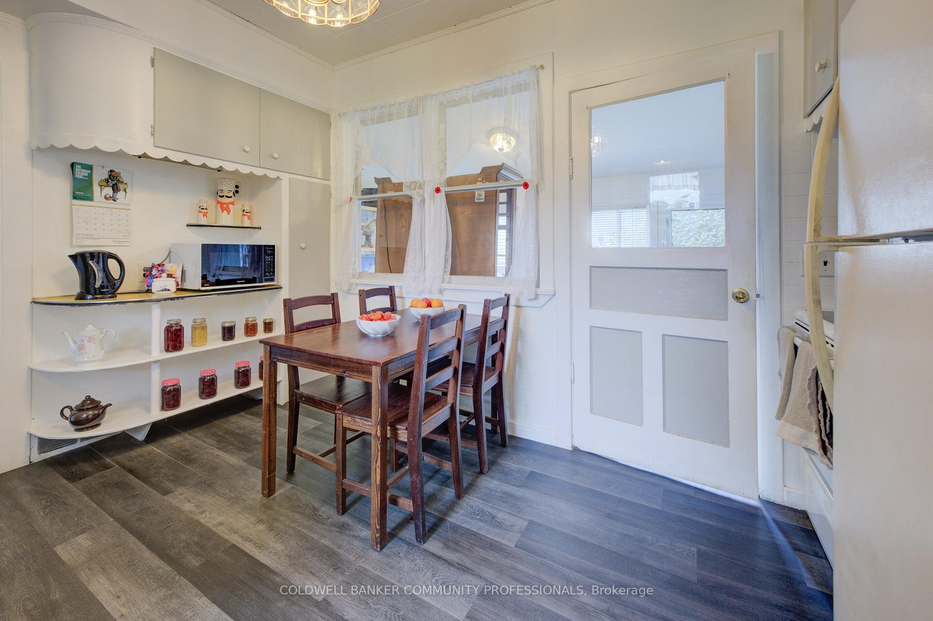 Photo 10 of 249 Charlton Avenue E, Hamilton, Corktown — HOMEH