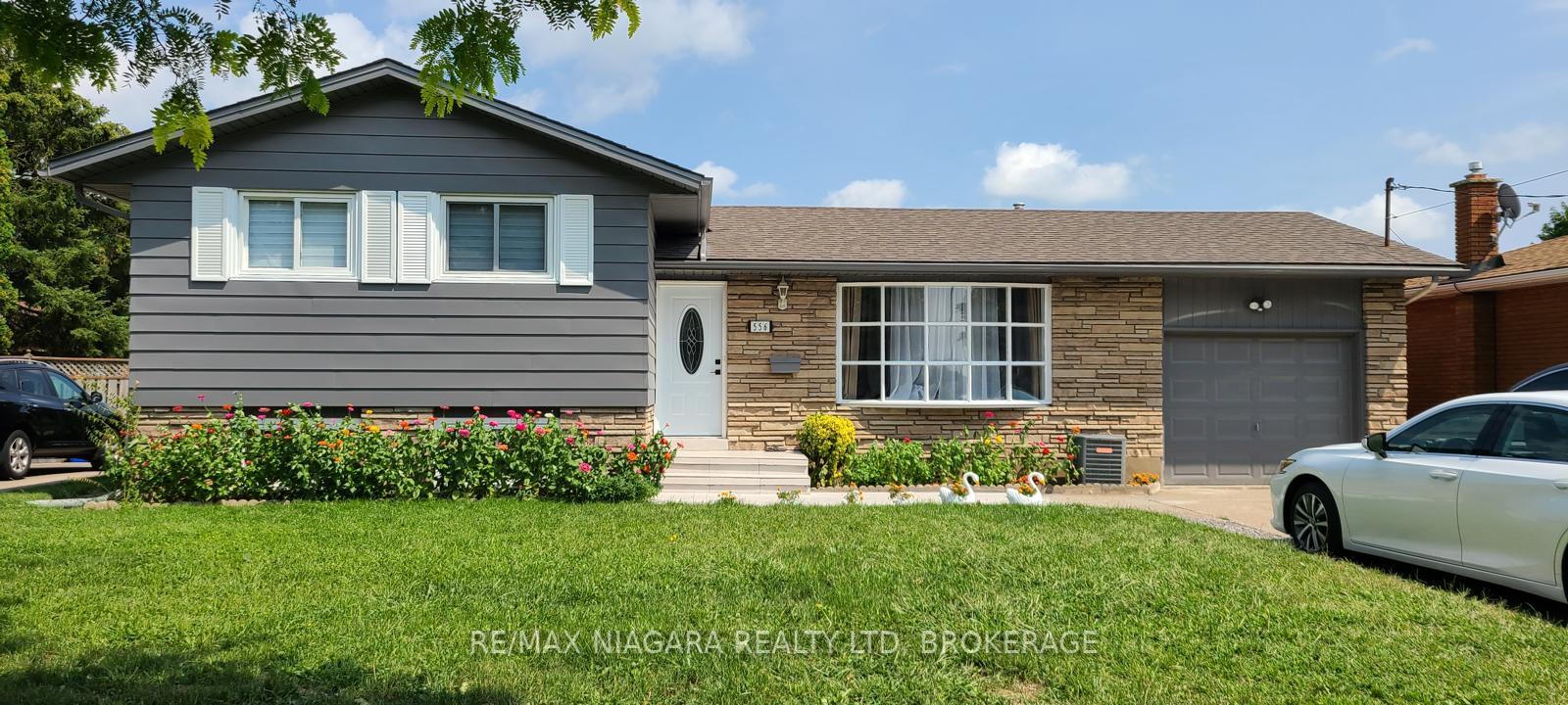 Photo 1 of 556 Lake Street, St. Catharines, Lakeport — HOMEH