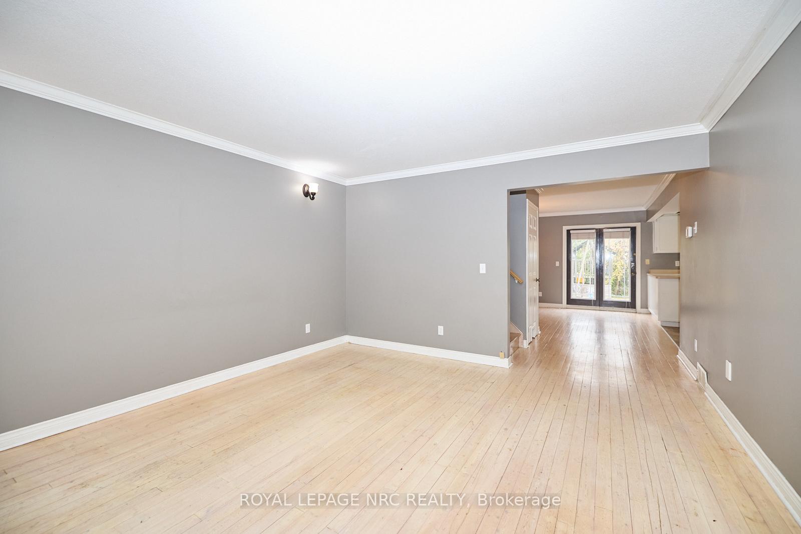 Photo 4 of 296A Pelham Road, St. Catharines, Rykert/Vansickle — HOMEH