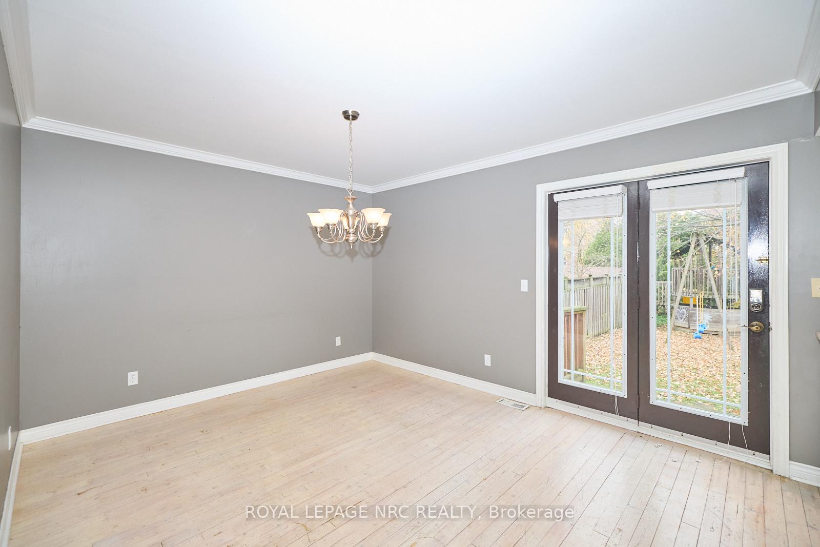 Photo 6 of 296A Pelham Road, St. Catharines, Rykert/Vansickle — HOMEH