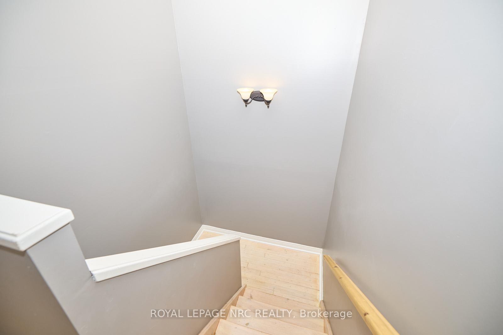 Photo 10 of 296A Pelham Road, St. Catharines, Rykert/Vansickle — HOMEH
