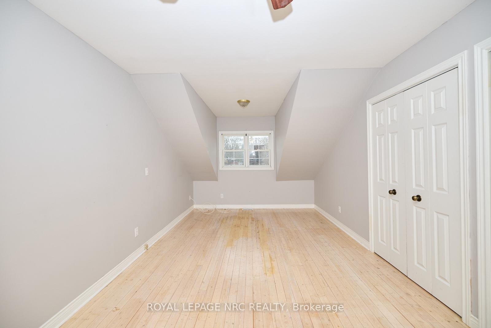 Photo 11 of 296A Pelham Road, St. Catharines, Rykert/Vansickle — HOMEH