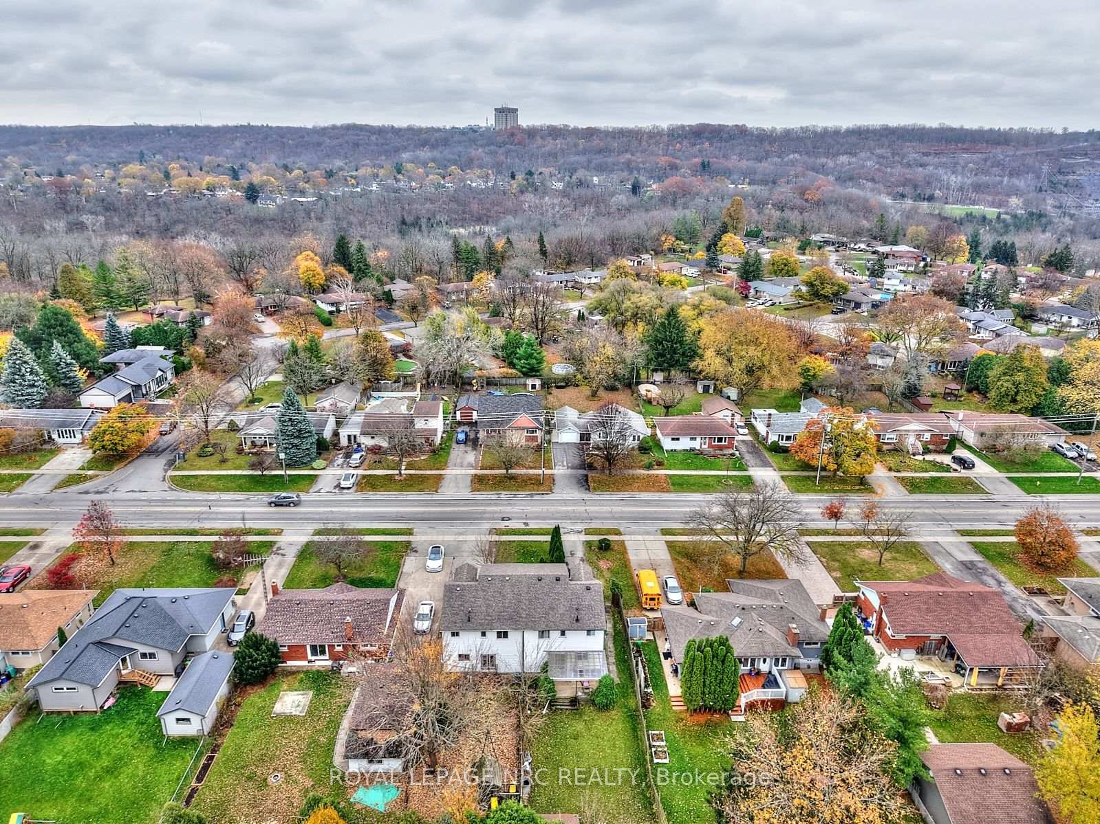 Photo 33 of 296A Pelham Road, St. Catharines, Rykert/Vansickle — HOMEH