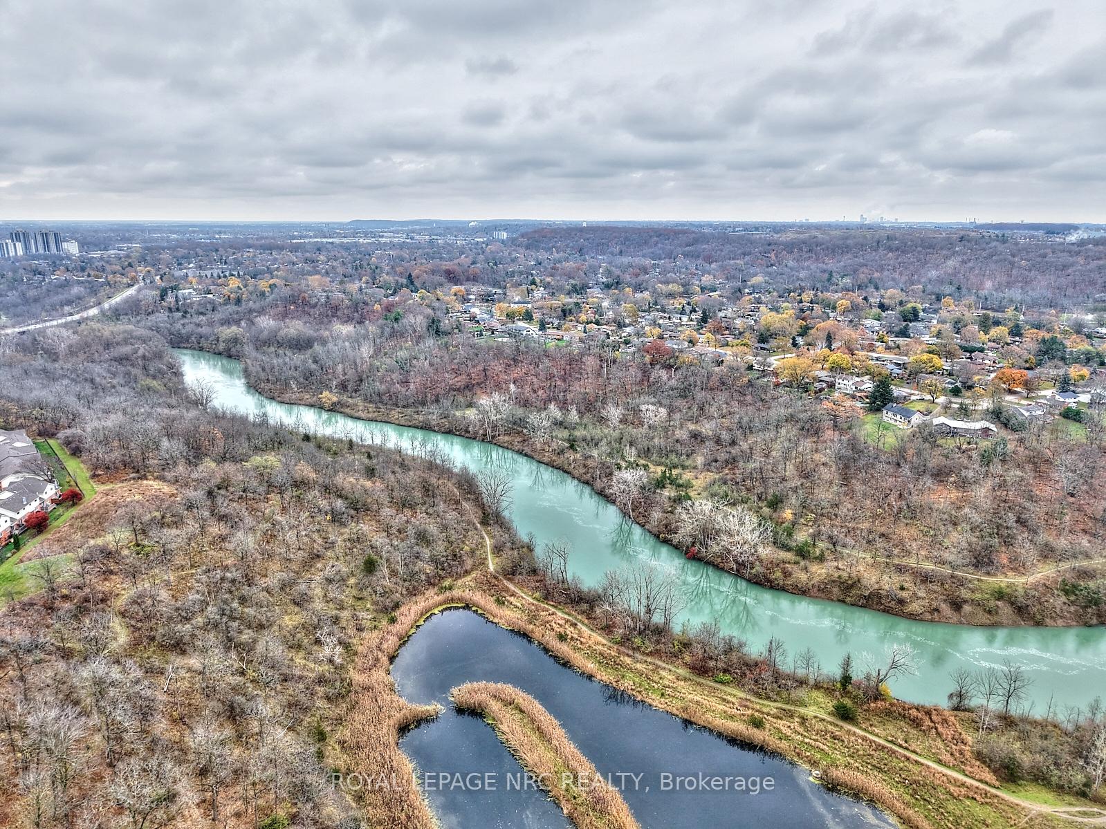 Photo 34 of 296A Pelham Road, St. Catharines, Rykert/Vansickle — HOMEH