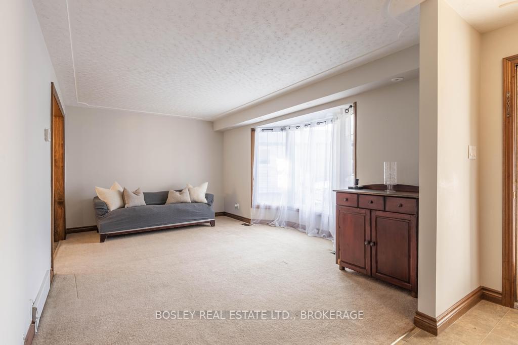 Photo 6 of 15 Audrey Street, St. Catharines, Fairview — HOMEH