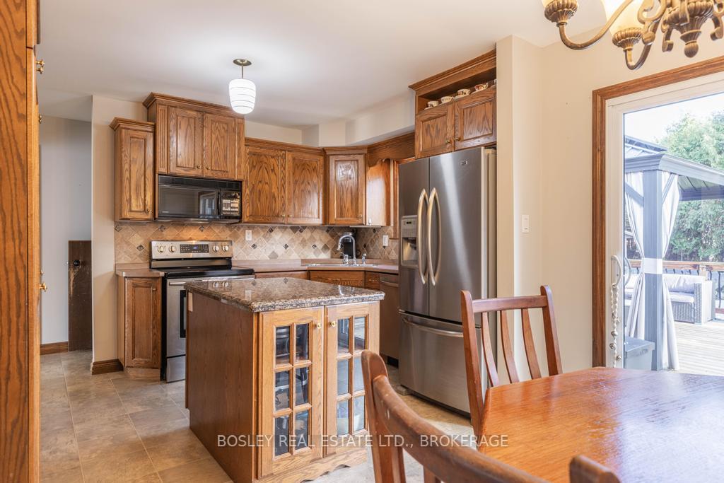 Photo 10 of 15 Audrey Street, St. Catharines, Fairview — HOMEH