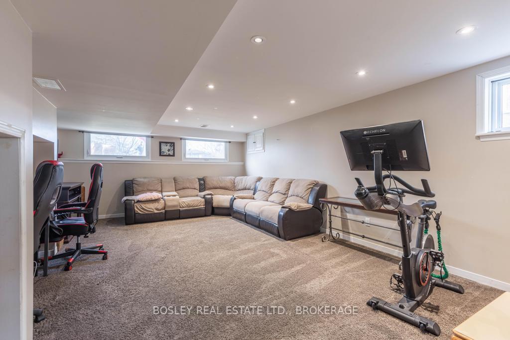 Photo 21 of 15 Audrey Street, St. Catharines, Fairview — HOMEH